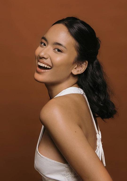 阿拉温达·基拉纳 Arawinda Kirana照片