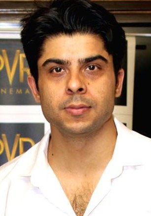 钱德拉克胡尔·拉伊 Chandrachoor Rai照片