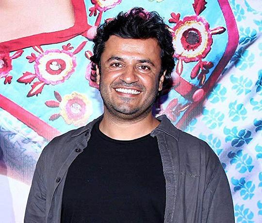维卡斯·巴尔 Vikas Bahl照片