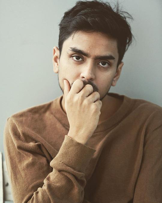 阿达什·古拉夫 Adarsh Gourav照片