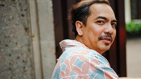 因陀罗·比乌罗 Indra Birowo照片