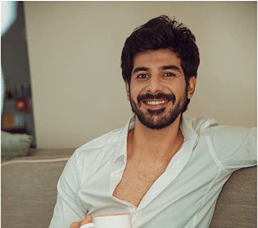 帕维尔·古拉提 Pavail Gulati照片