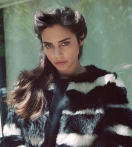 洛伦扎·伊佐 Lorenza Izzo照片