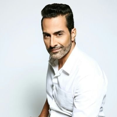 苏丹舒·潘迪 Sudhanshu Pandey照片