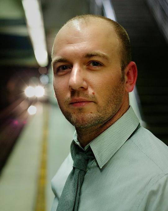 西蒙·巴雷特 Simon Barrett照片