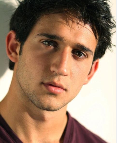 达流士·胡马云 Darius Homayoun照片