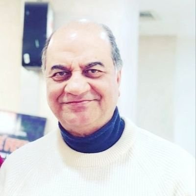 约根德拉·蒂库 Yogendra Tiku照片