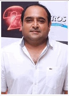 维克拉姆·库马尔 Vikram K. Kumar照片