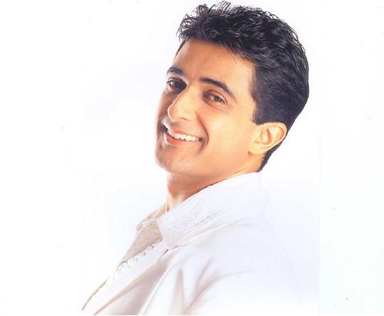 桑贾伊·萨里 Sanjay Suri照片