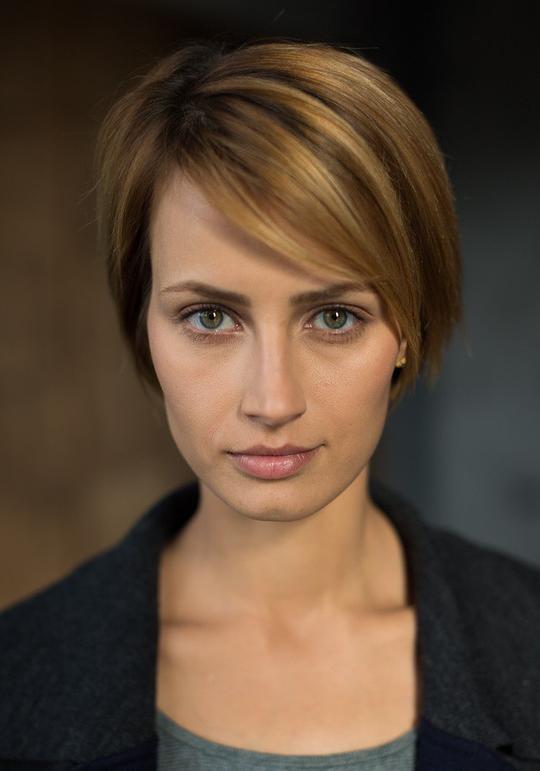 阿丽欧娜·科洛米娜 Alyona Kolomina照片