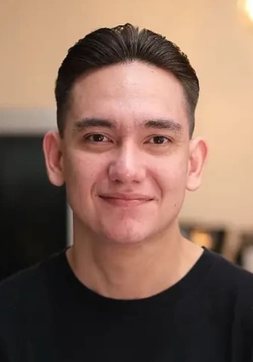 阿迪帕蒂·多尔肯 Adipati Dolken照片