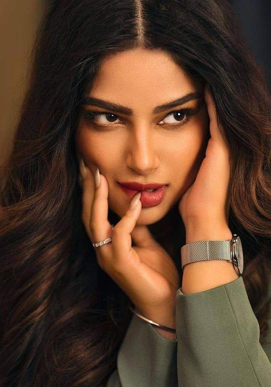 哈纳兹·桑杜 Harnaaz Kaur Sandhu照片