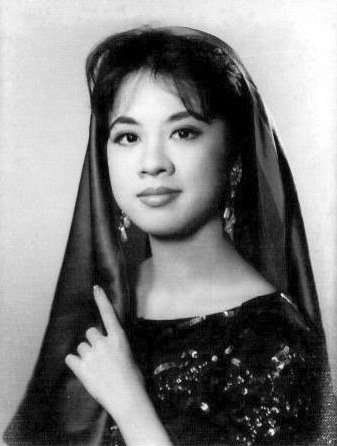 钟情 Chung Ching照片