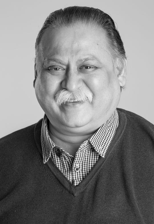 迪帕克·阿南德 Deepak Anand照片