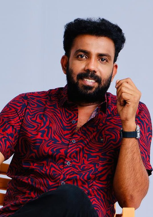 阿齐斯·内杜曼格德 Azees Nedumangad照片