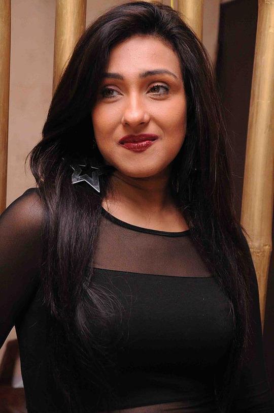 里图珀尔娜·森古普多 Rituparna Sengupta照片