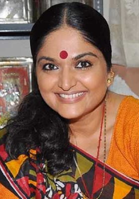 英迪拉·克里希南 Indira Krishnan照片