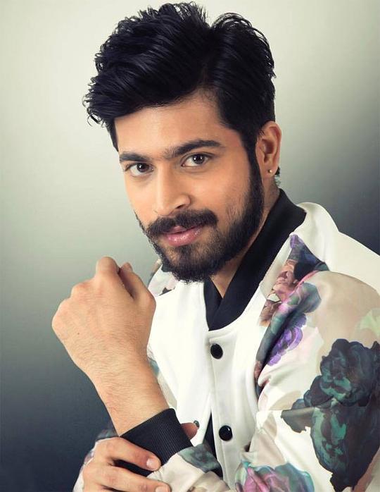 哈里什·卡延 Harish Kalyan照片