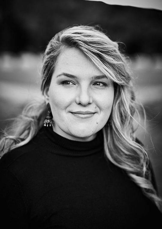 安娜·亨兹 Anna Hints照片