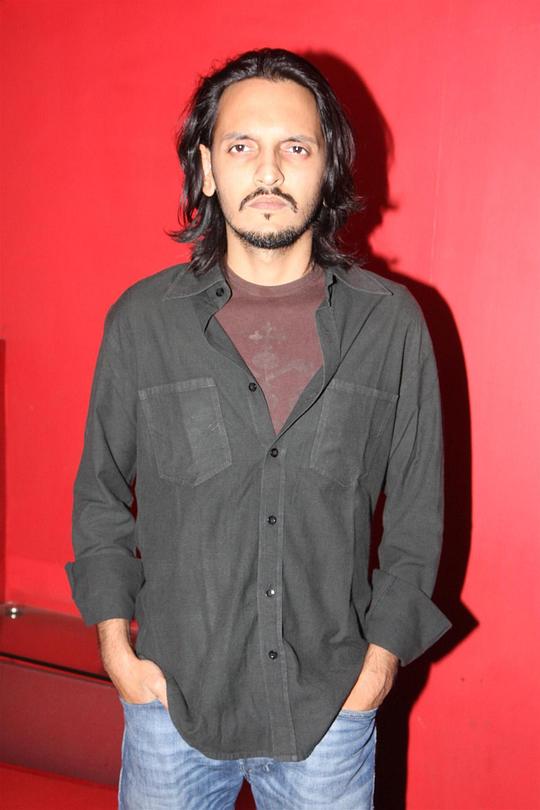 维希斯·巴哈特 Vishesh Bhatt照片