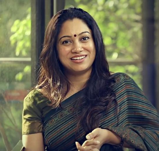 安贾利·梅诺 Anjali Menon照片