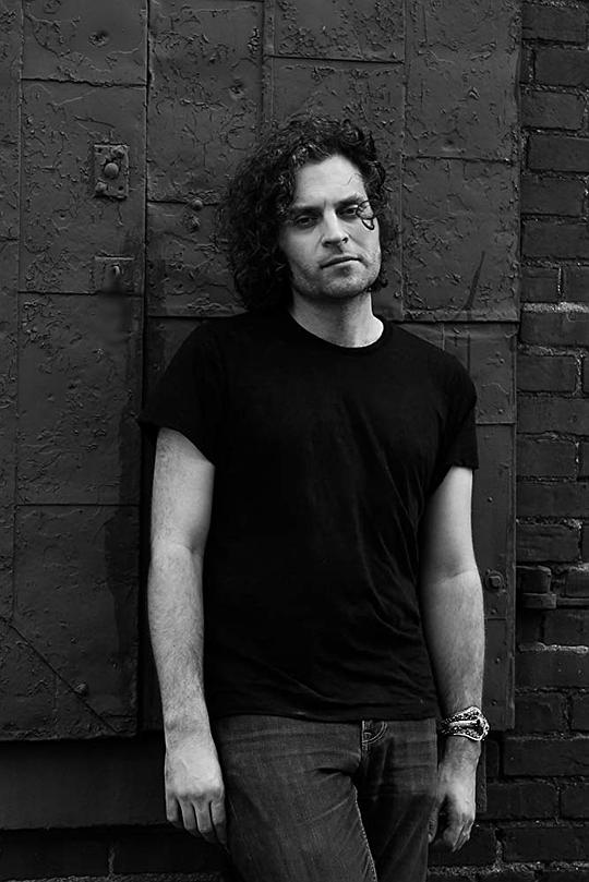 扎卡里·卡伯森 Zachary Culbertson照片