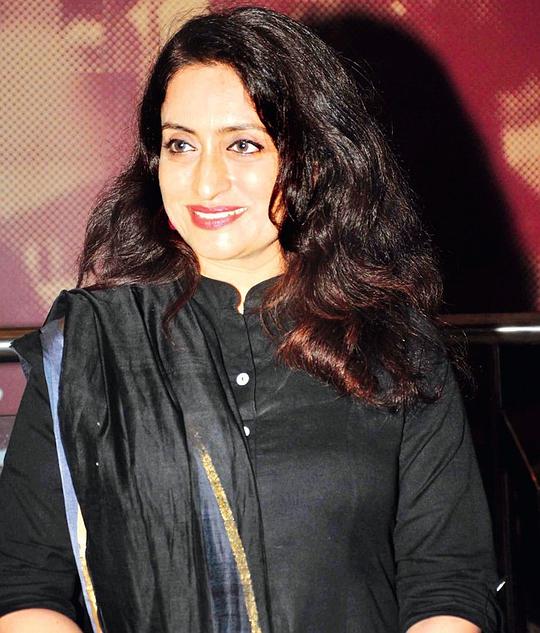 娜微妮.帕里哈尔 Navni Parihar照片