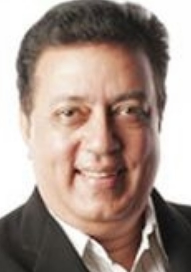 Praveen Nischol照片