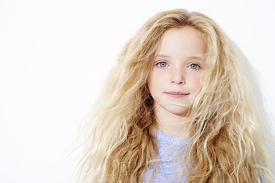 卡梅伦·丝蕾 Cameron Seely照片