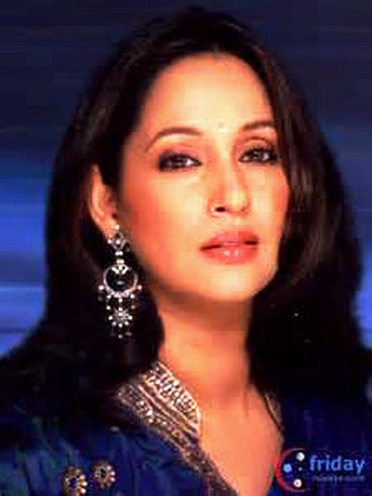 阿什维妮.巴威 Ashwini Bhave照片