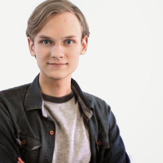 布莱森·鲍格斯 Bryson Baugus照片