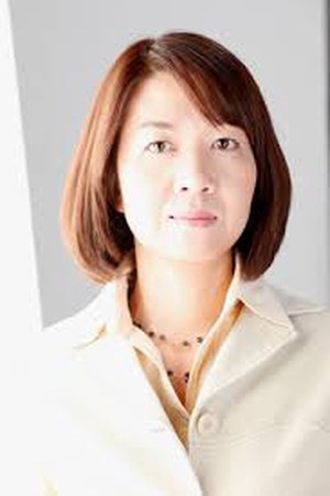 真锅由纪子 Yukiko Manabe照片