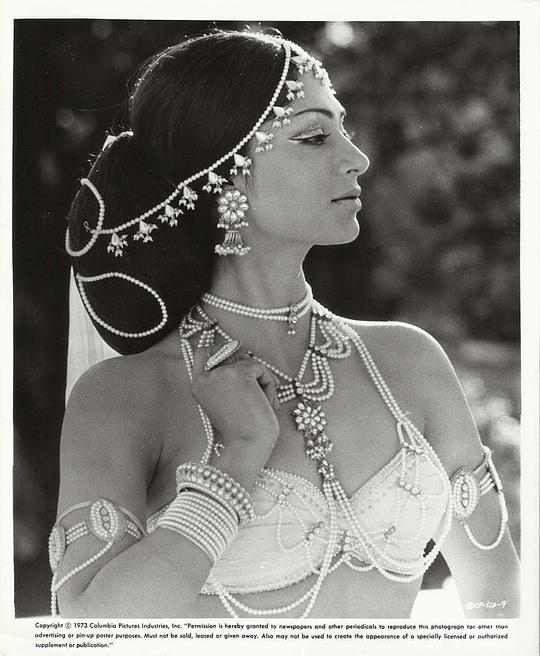 西米·加雷瓦尔 Simi Garewal照片