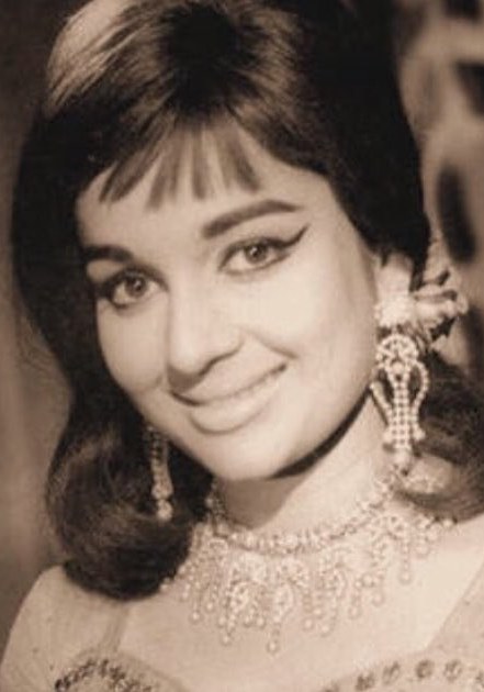阿莎·帕雷克 Asha Parekh照片