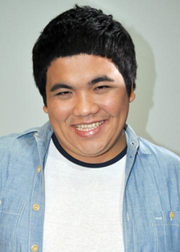 查卢彭·提坤朋提拉翁 Chaleumpol Tikumpornteerawong照片