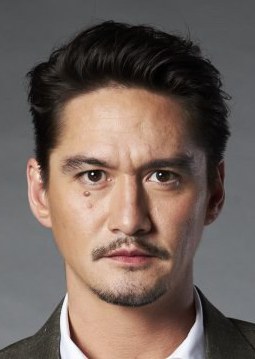 阿南达·爱华灵咸 Ananda Everingham照片