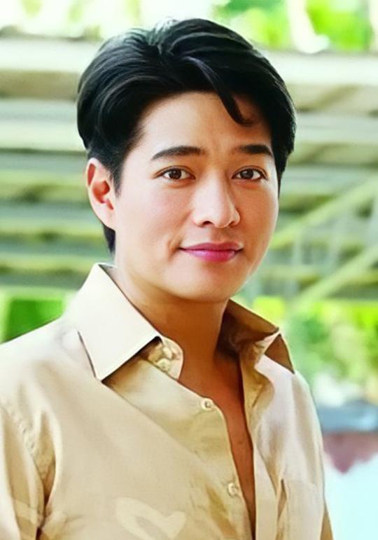 萨哈拉·桑卡布理查 Saharat Sangkapricha照片