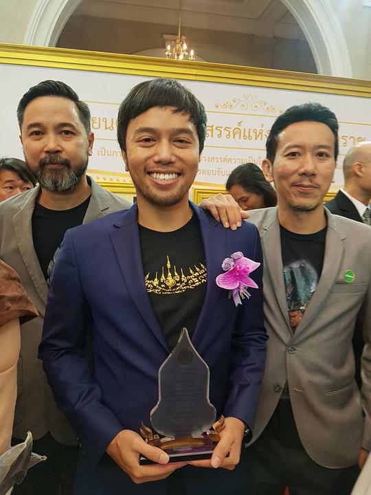 甘·方苏旺 Gun Phansuwon照片