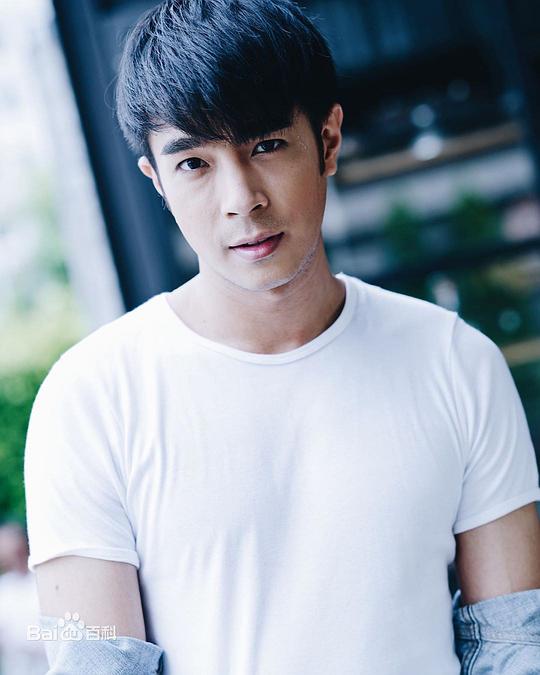 卡诺查·姆亚丹 Kanokchat Munyadon照片