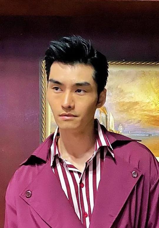 拉塔南特·詹亚吉拉翁 Ratthanant Janyajirawong照片