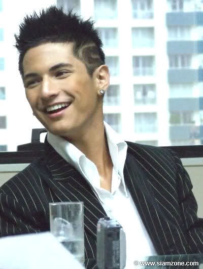 齐纳吾·英塔拉库辛 Chinawut Indracusin照片