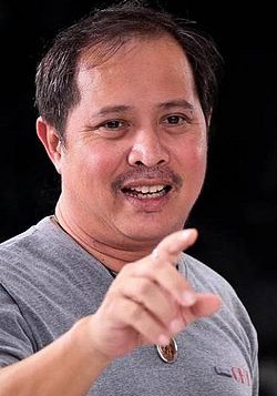 普特鹏·普罗萨卡·那·萨克那卡林 Puttipong Promsaka Na Sakolnakorn照片