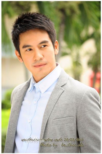 塔纳瓦特·瓦塔纳普迪 Thanawat Wattanaputi照片