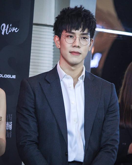 萨朋·阿萨瓦蒙空 Sapol Assawamunkong照片