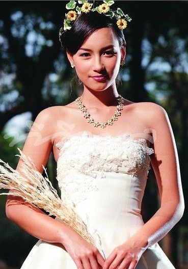 楠迪·宗拉维蒙 Namthip Jongrachatawiboon照片