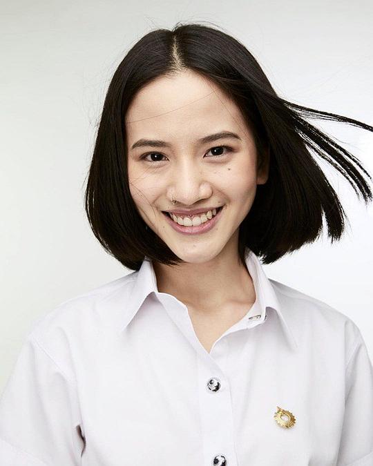 帕尼莎拉·里库苏拉康 Panisara Rikulsurakan照片