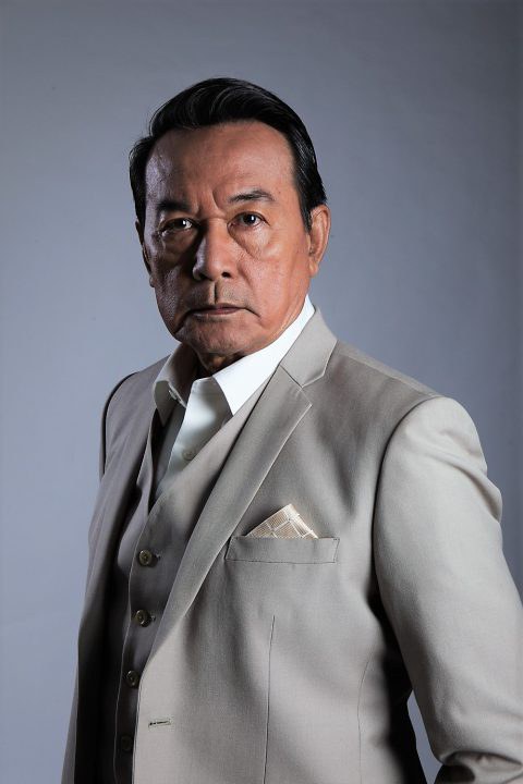 索姆波布·本贾蒂库尔 Sompob Benjathikul照片