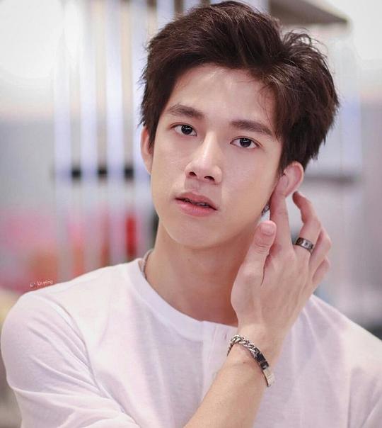 塔纳萨兰·萨姆通莱 Thanatsaran Samthonglai照片