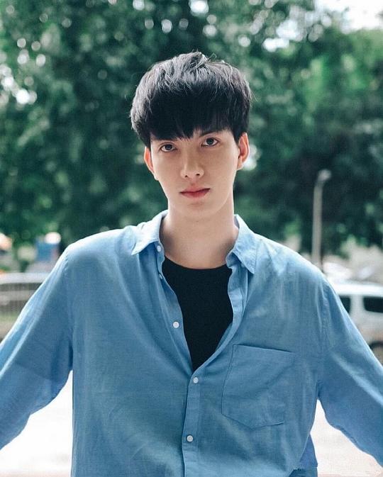 塔纳育特·达功塔亚 Thanayut Thakoonauttaya照片