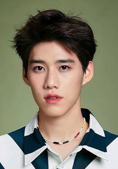 克里特·安努艾德奇康 Krit Amnuaydechkorn照片